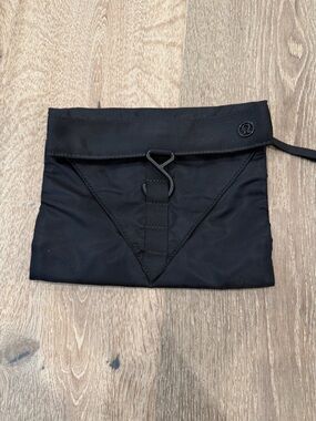 lululemon athletica Black Fold-Over Cosmetic Pouch with Loop Detail